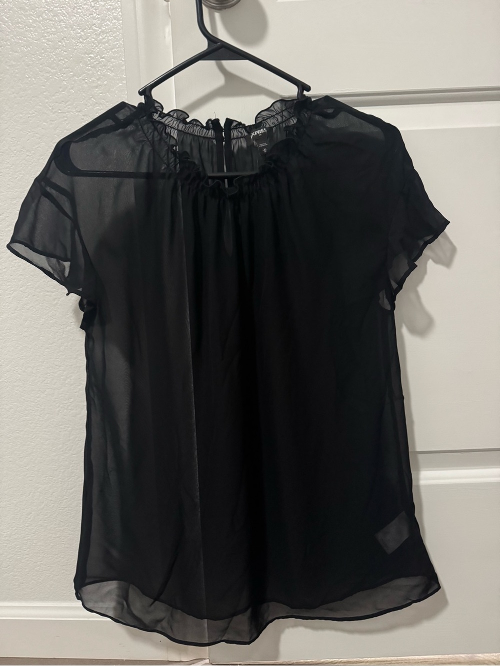 Express Black Sheer Short-Sleeve Ruffle-Neck Blouse